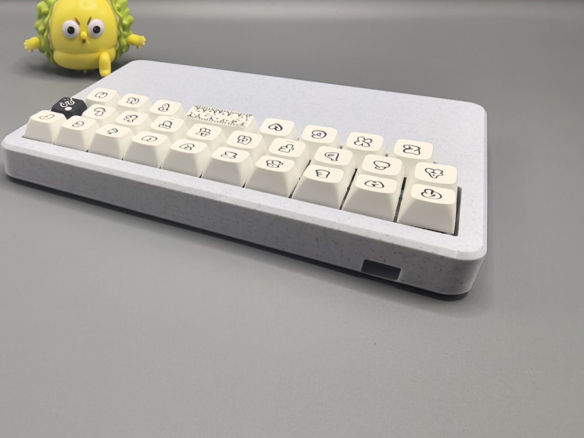 Мини-клавиатура на 28 клавиш,  – обзор и цена Gaming Accessories Europe